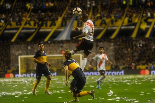 狼队客场战胜南安普顿,豪取三分 狼队客场战胜南安普顿,豪取三分