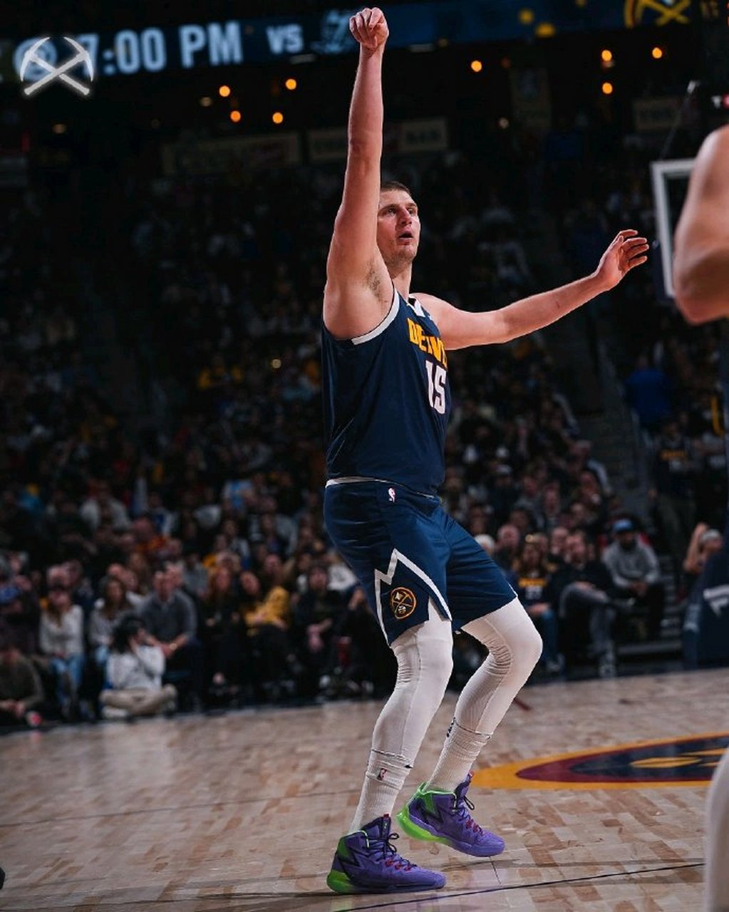 灰熊卫冕冠军稳健发挥,胜出比赛的简单介绍 灰熊卫冕冠军稳健发挥,胜出比赛的简单介绍