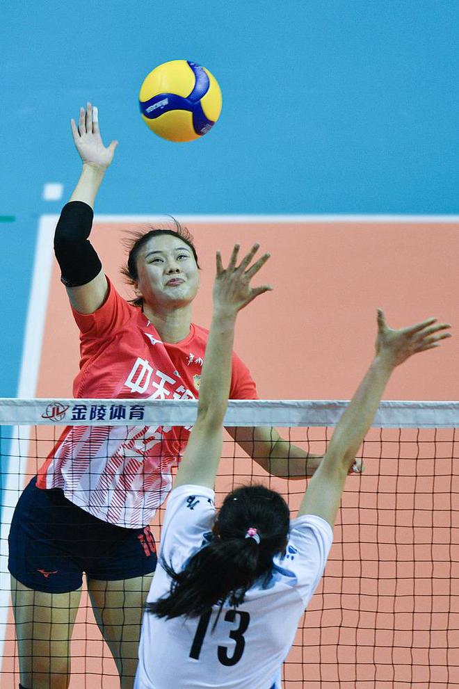 关于快讯:拉普拉塔大学生抵达美国备战世俱杯的信息 关于快讯:拉普拉塔大学生抵达美国备战世俱杯的信息