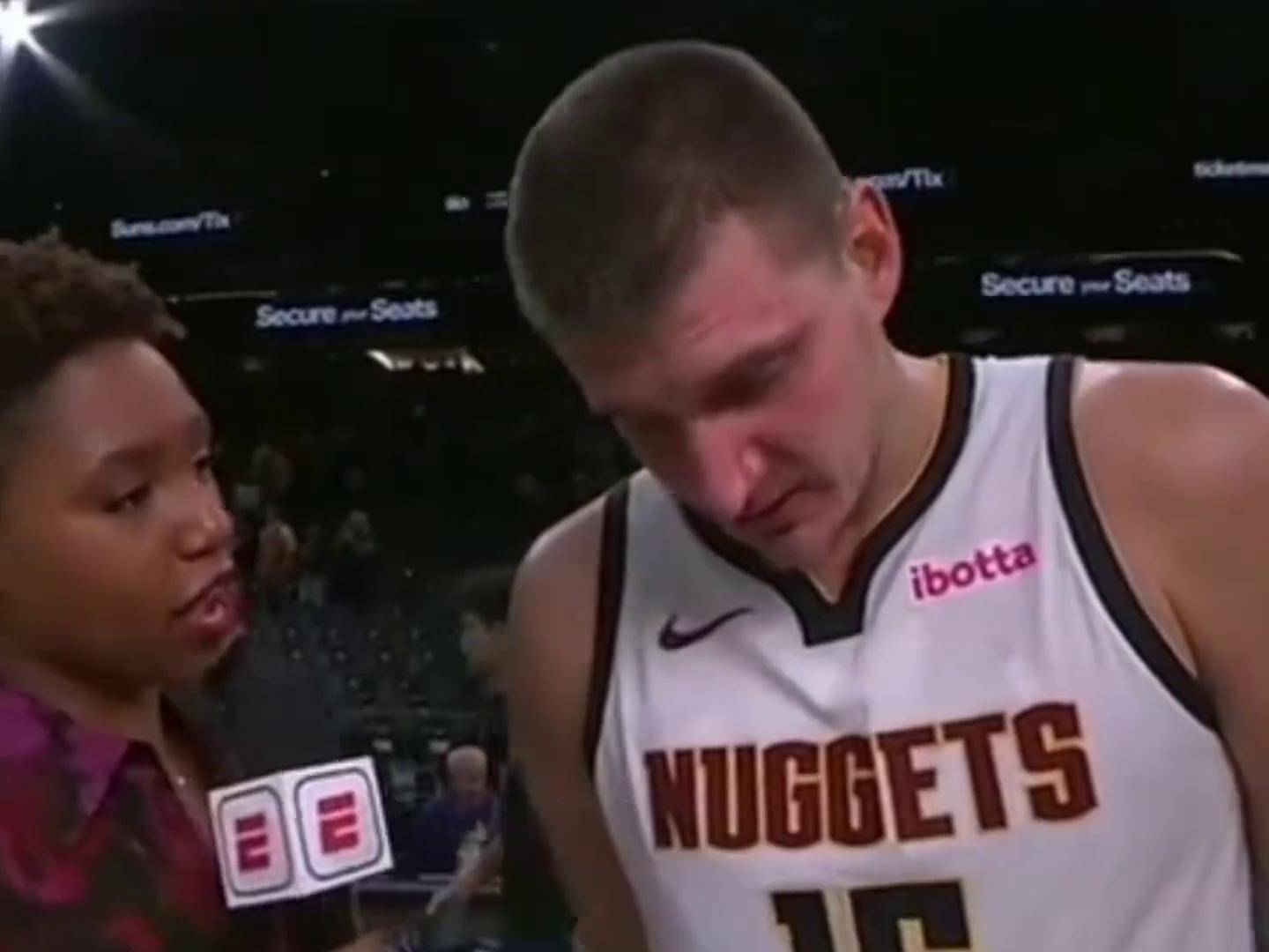 掘金大胜老鹰,约基奇连续两场大号三双 掘金大胜老鹰,约基奇连续两场大号三双