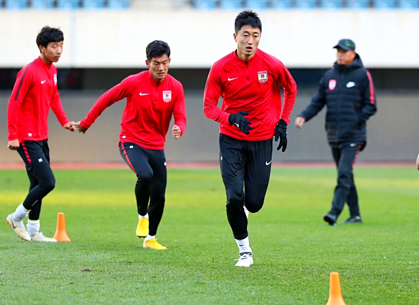 开云APP-澳洲锦标赛大连阿尔滨赢得关键胜利