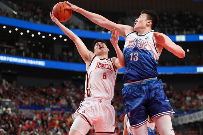 北京队战胜新疆队,实现胜利 北京队战胜新疆队,实现胜利