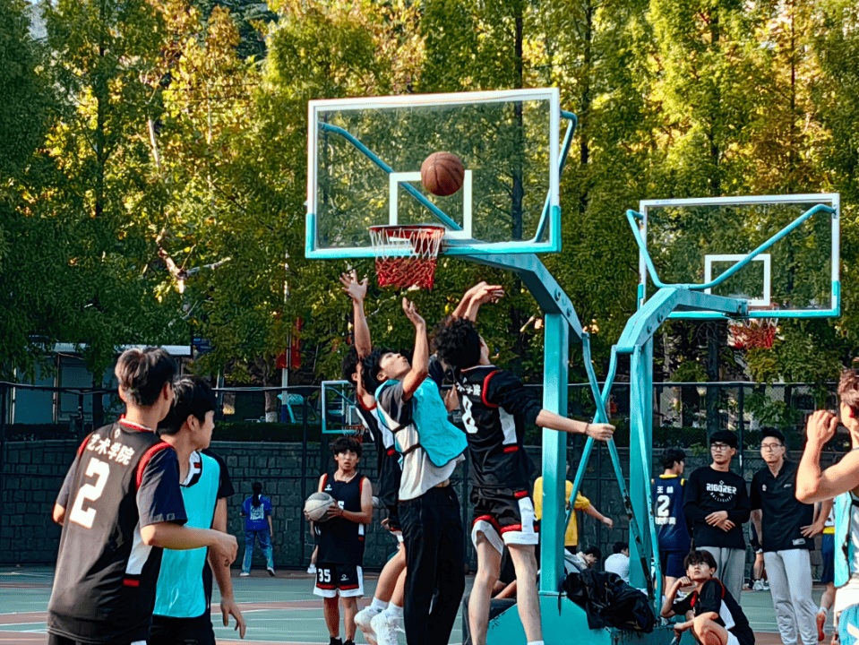 期待已久的篮球盛宴即将揭开序幕,球员们备战已久的简单介绍 期待已久的篮球盛宴即将揭开序幕,球员们备战已久的简单介绍