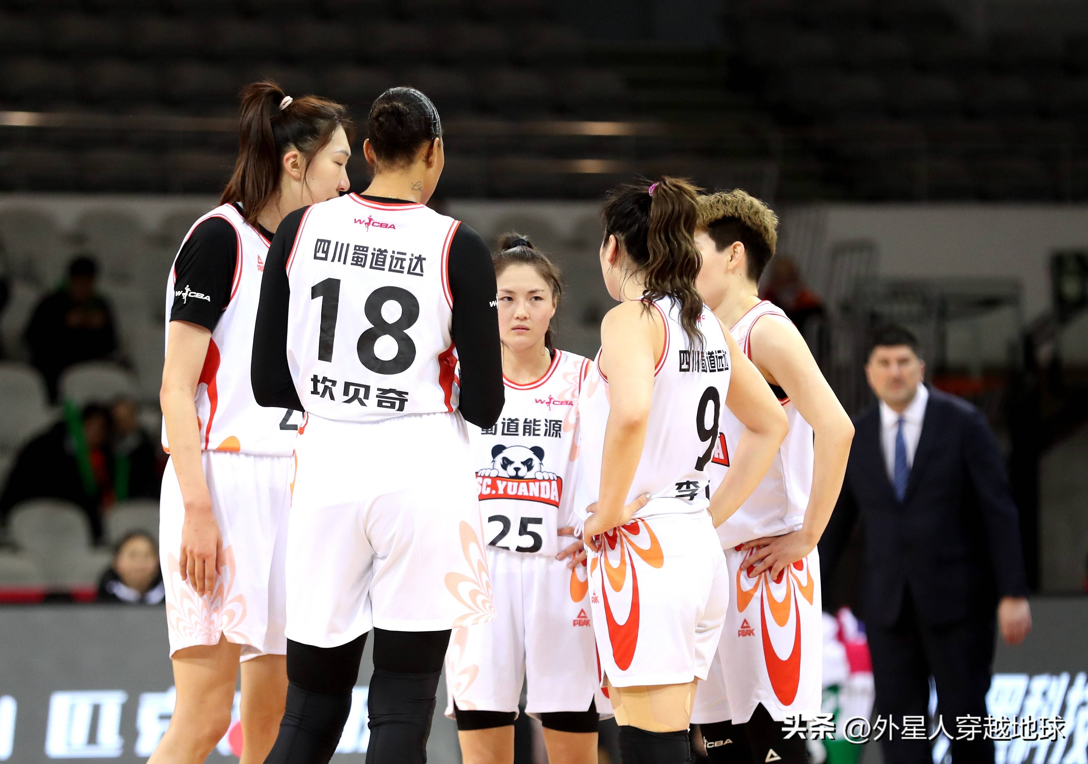 成都女篮连胜不断,以巨大优势击败溧阳女队 成都女篮连胜不断,以巨大优势击败溧阳女队