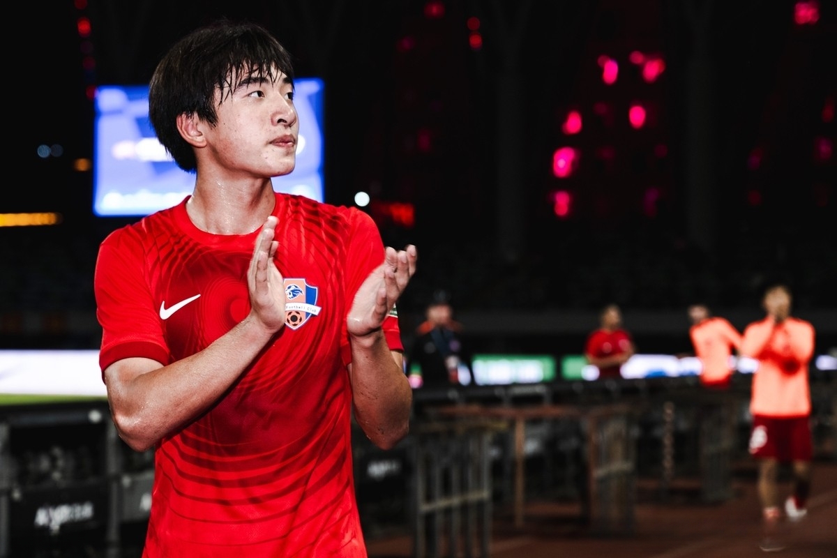 开云下载-球员意外表现出色，成为球队黑马的简单介绍