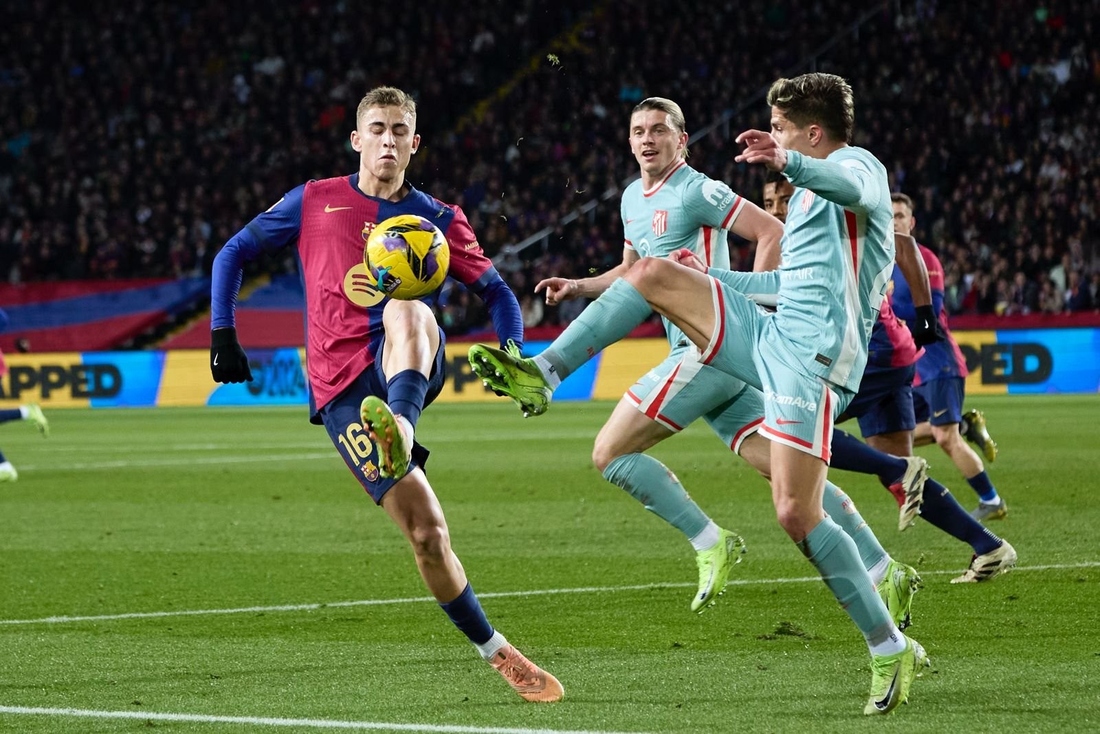 西甲巴塞-惨败巴黎，梅西徒让一球