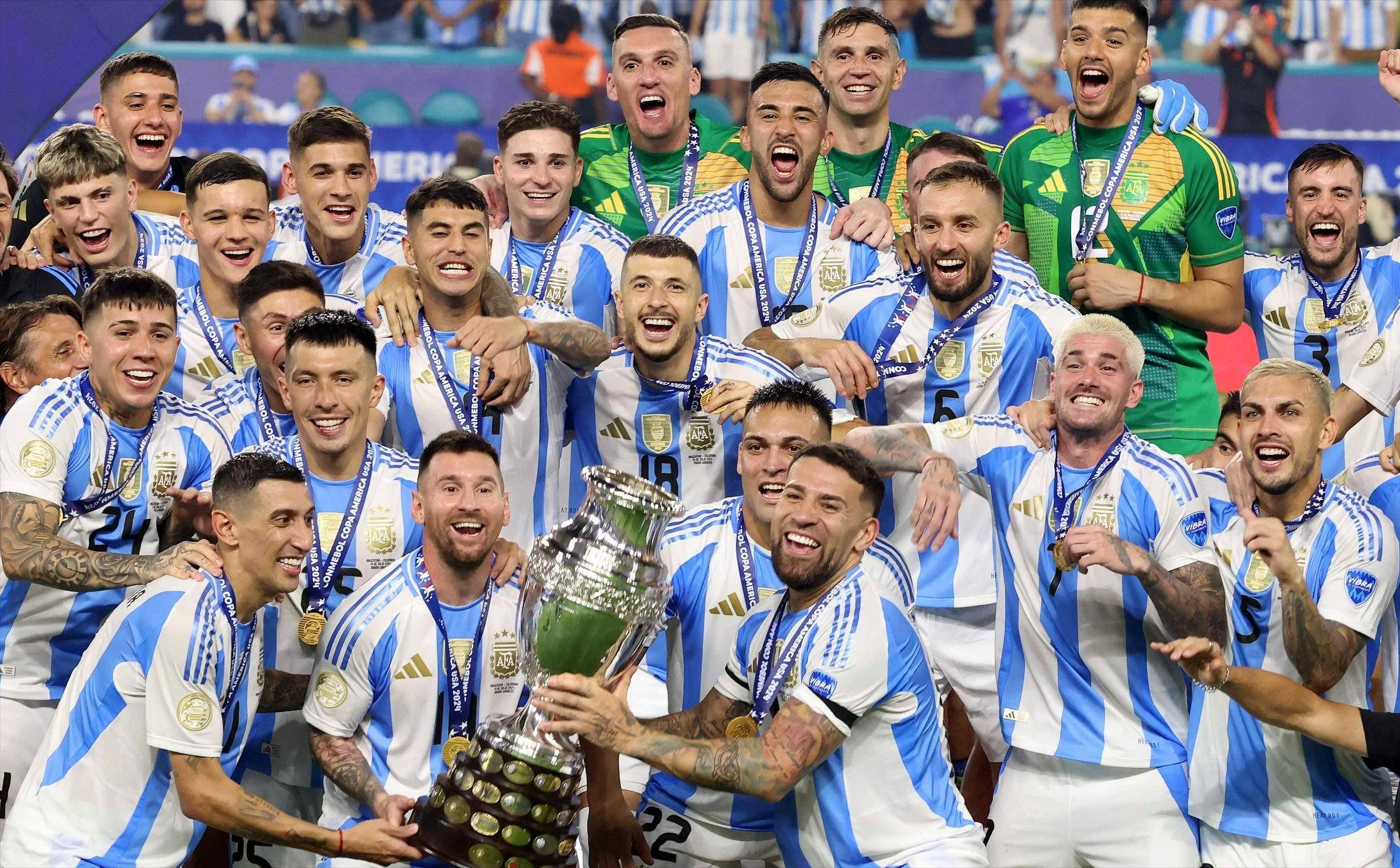 西甲重磅对决:梅西迎战C罗,争议判罚的简单介绍 西甲重磅对决:梅西迎战C罗,争议判罚的简单介绍