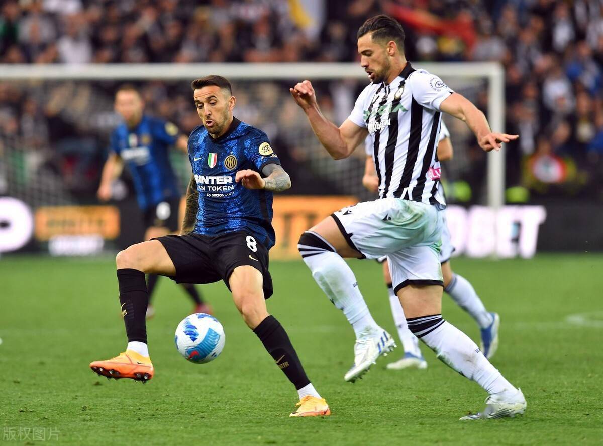 乌迪内斯客场挑战,展现团队凝聚力 乌迪内斯客场挑战,展现团队凝聚力