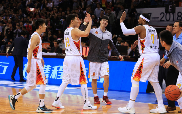 开云下载-西藏队实现奇迹,夺魁赛场成焦点