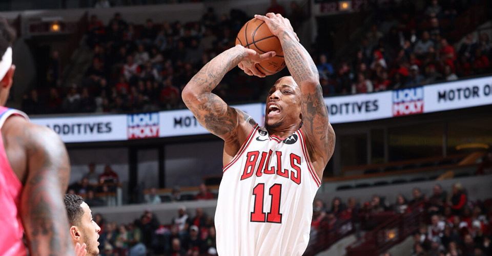 开云APP-马刺战胜掘金，德罗赞发挥出色