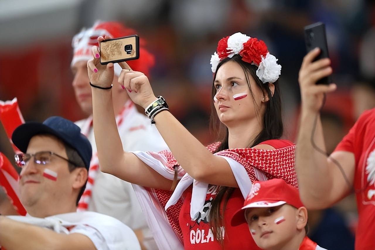 丹麦羽毛球队轻取日本羽毛球队,马琳完成帽子戏法的简单介绍 丹麦羽毛球队轻取日本羽毛球队,马琳完成帽子戏法的简单介绍