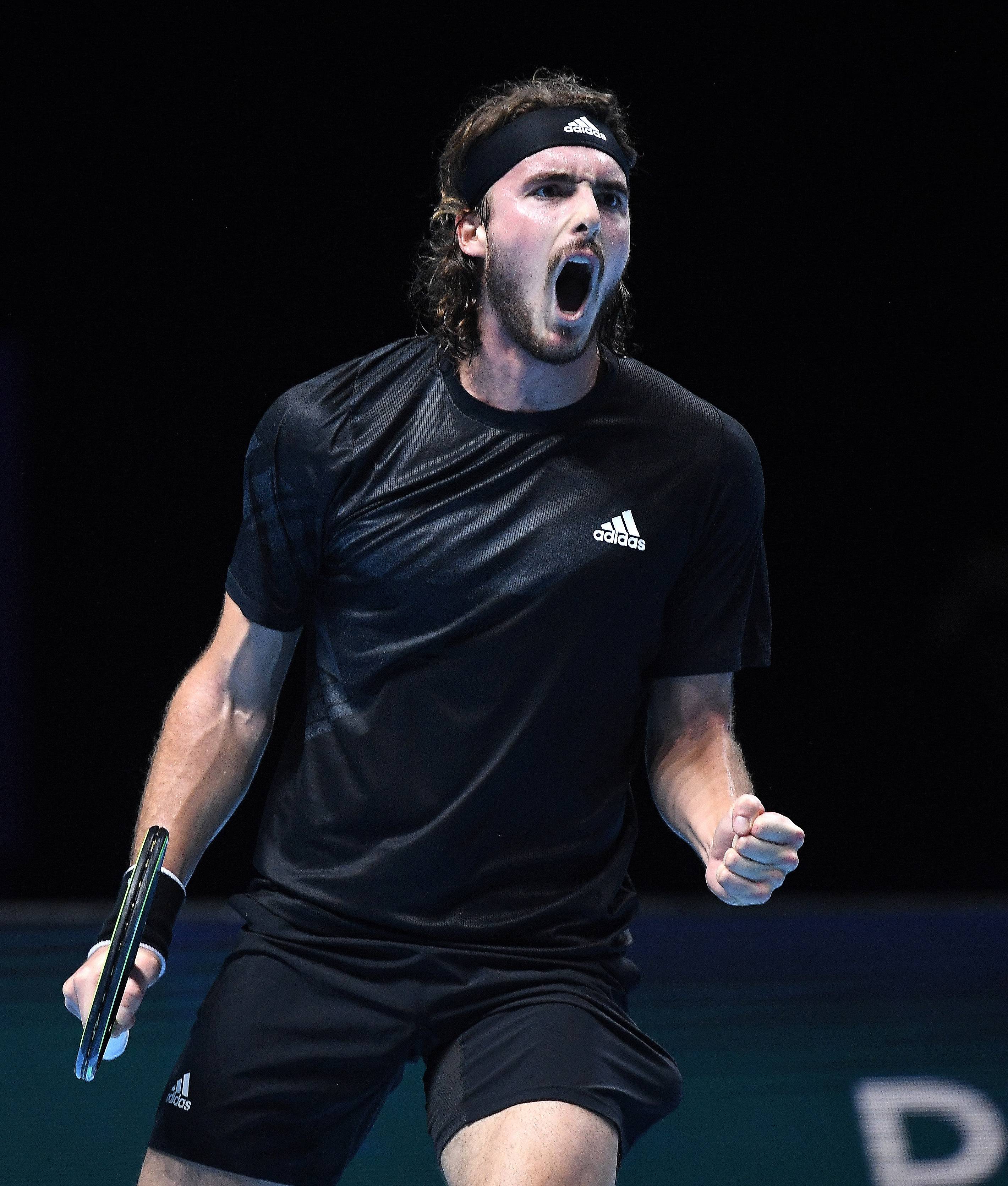 意大利网球队爆冷法国网球队,西西帕斯送出助攻 意大利网球队爆冷法国网球队,西西帕斯送出助攻