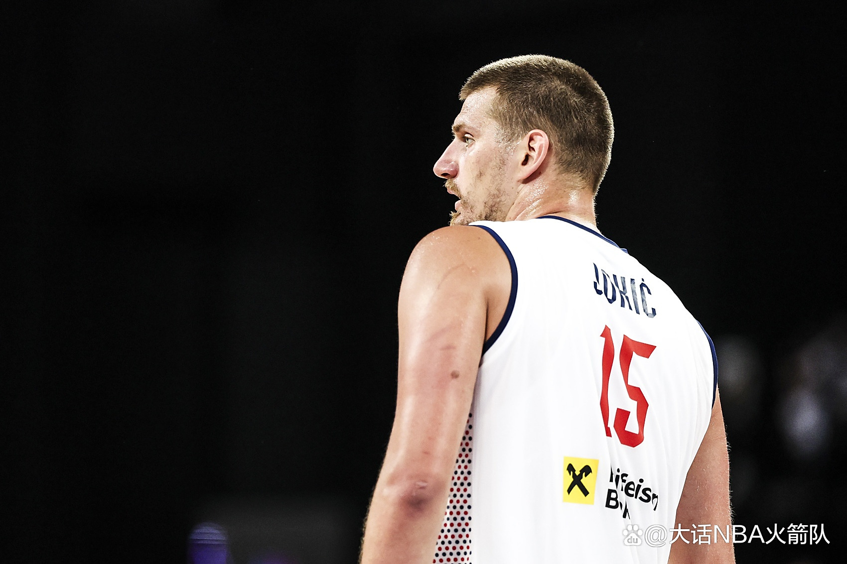 开云体育APP下载-广州队横扫上海队,约基奇刷新纪录