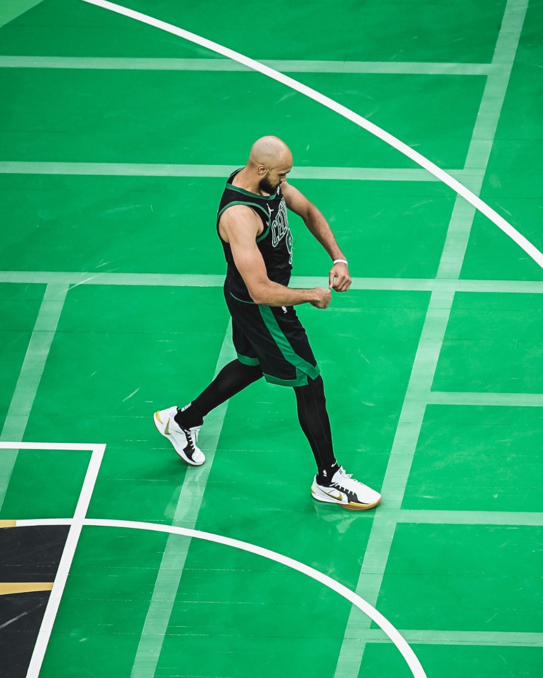 马刺横扫篮网,米切尔状态火热 马刺横扫篮网,米切尔状态火热