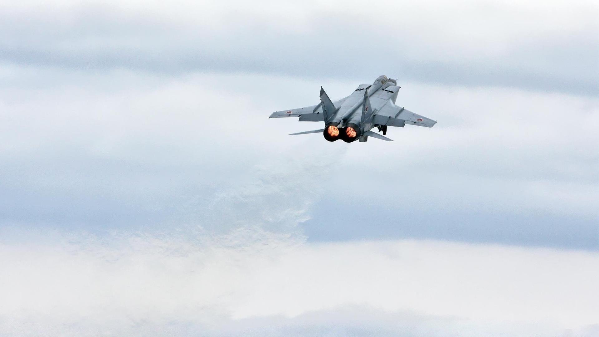 开云体育在线-红魔铁蹄踏破高原，马丁内利一剑封喉