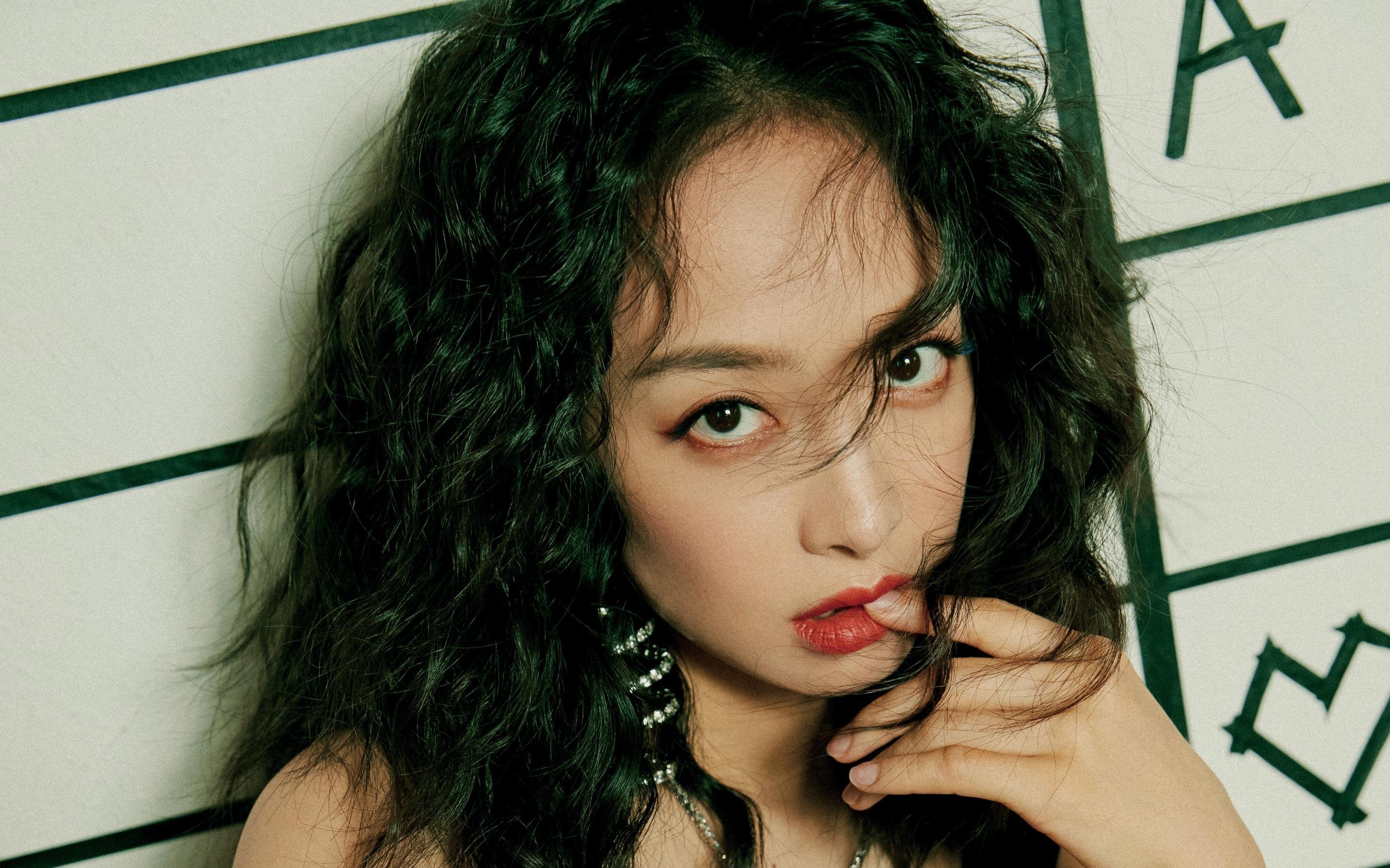 波兰客场突围佛罗伦萨,德布劳内当选关键先生