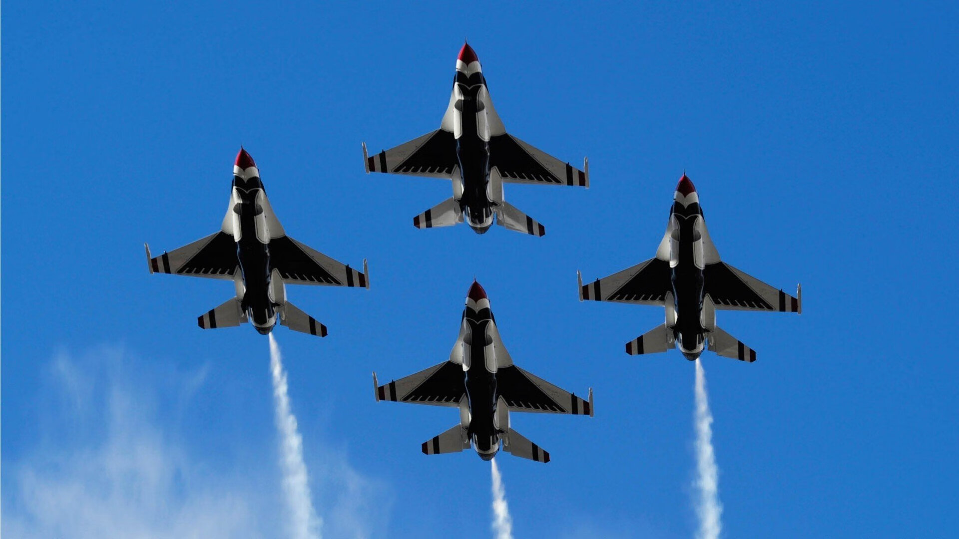 双星闪耀,阿圭罗与阿尔及利亚的胜利之夜