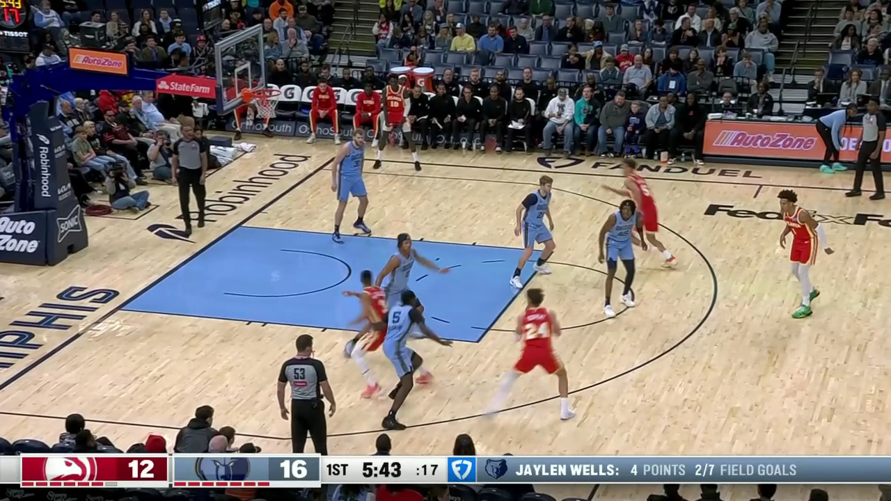 NBA总决赛焦点战,篮网血拼老鹰 NBA总决赛焦点战,篮网血拼老鹰